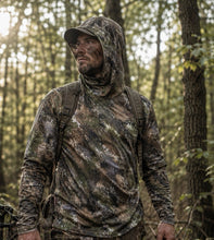 Load image into Gallery viewer, Huto Timberline Lightweight Camouflage Hoodie