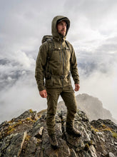 Load image into Gallery viewer, Softshell Sherpa Lined Waterproof Jacket